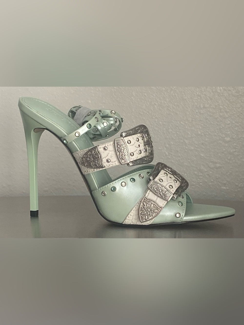 NEW STEVE MADDEN STUDDED METAL BUCKLE ANKLE WRAP STILETTOS IN MINT - Picture 9 of 15